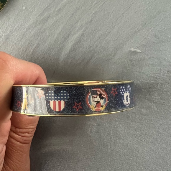 Disney Bradford Exchange Monthly Bracelets - Picture 6 of 15